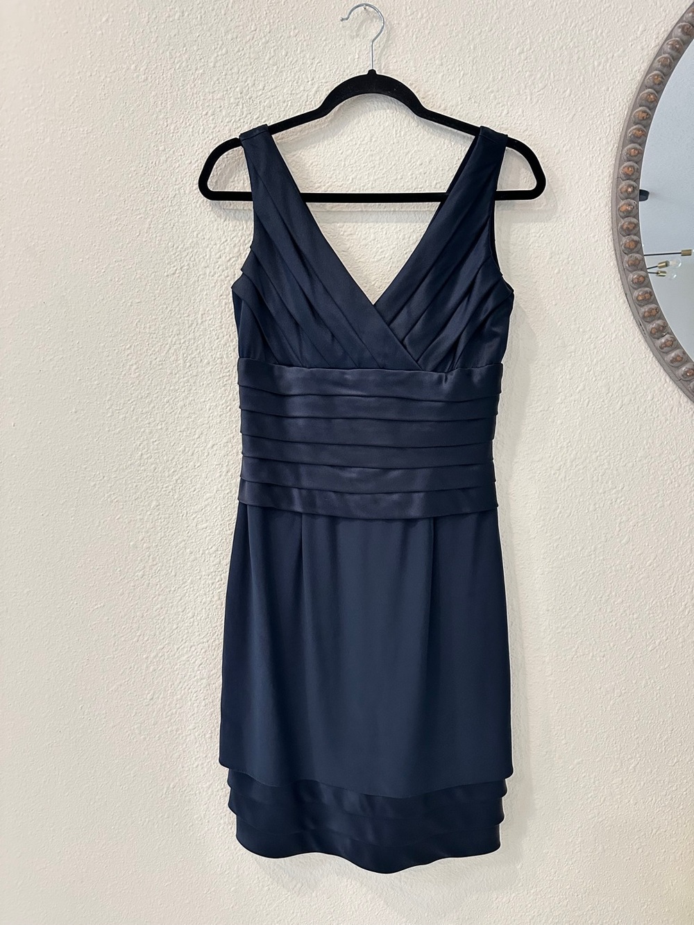 Chetta B Navy Blue Sleeveless V-Neck 100% Silk Cocktail Dress